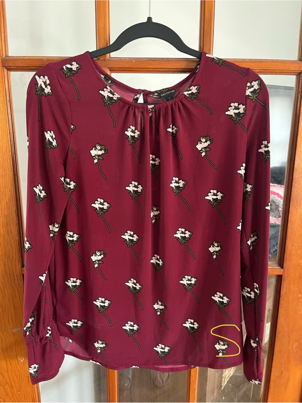Ann Taylor Maroon Floral Long Sleeve Blouse